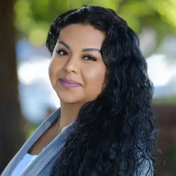 Liz Mendoza